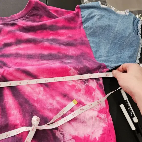 Womens Y2K Tie Dye Distressed Jean T-Shirt Plus Size 3X Pink Blue Cropped Boho - Picture 8 of 10